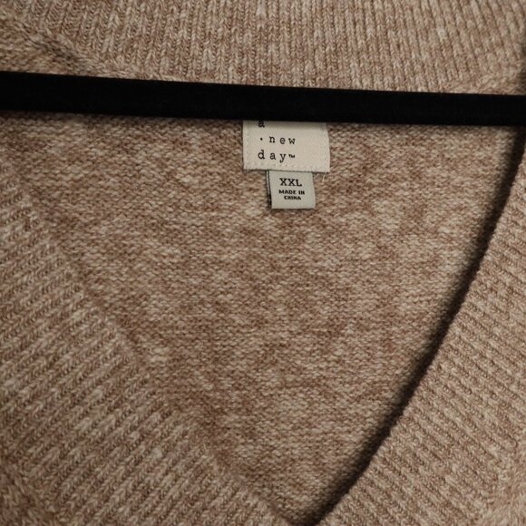 V Neck Sweater - Picture 2 of 3